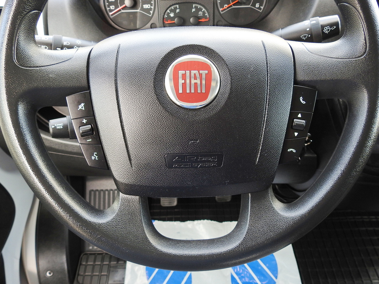 Van box FIAT DUCATO BOX LIFT 8 PALLETS CRUISE CONTROL NAVIGATION LED LIGHTS AIR CONDITIONING 130HP: gambar 28 Van box FIAT DUCATO BOX LIFT 8 PALLETS CRUISE CONTROL NAVIGATION LED LIGHTS AIR CONDITIONING 130HP: gambar 28