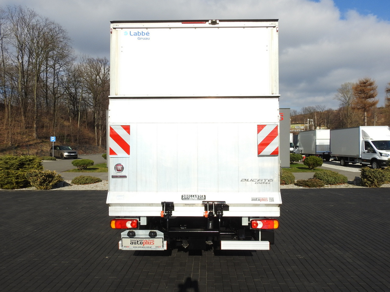 Van box FIAT DUCATO BOX LIFT 8 PALLETS CRUISE CONTROL NAVIGATION LED LIGHTS AIR CONDITIONING 130HP: gambar 10 Van box FIAT DUCATO BOX LIFT 8 PALLETS CRUISE CONTROL NAVIGATION LED LIGHTS AIR CONDITIONING 130HP: gambar 10