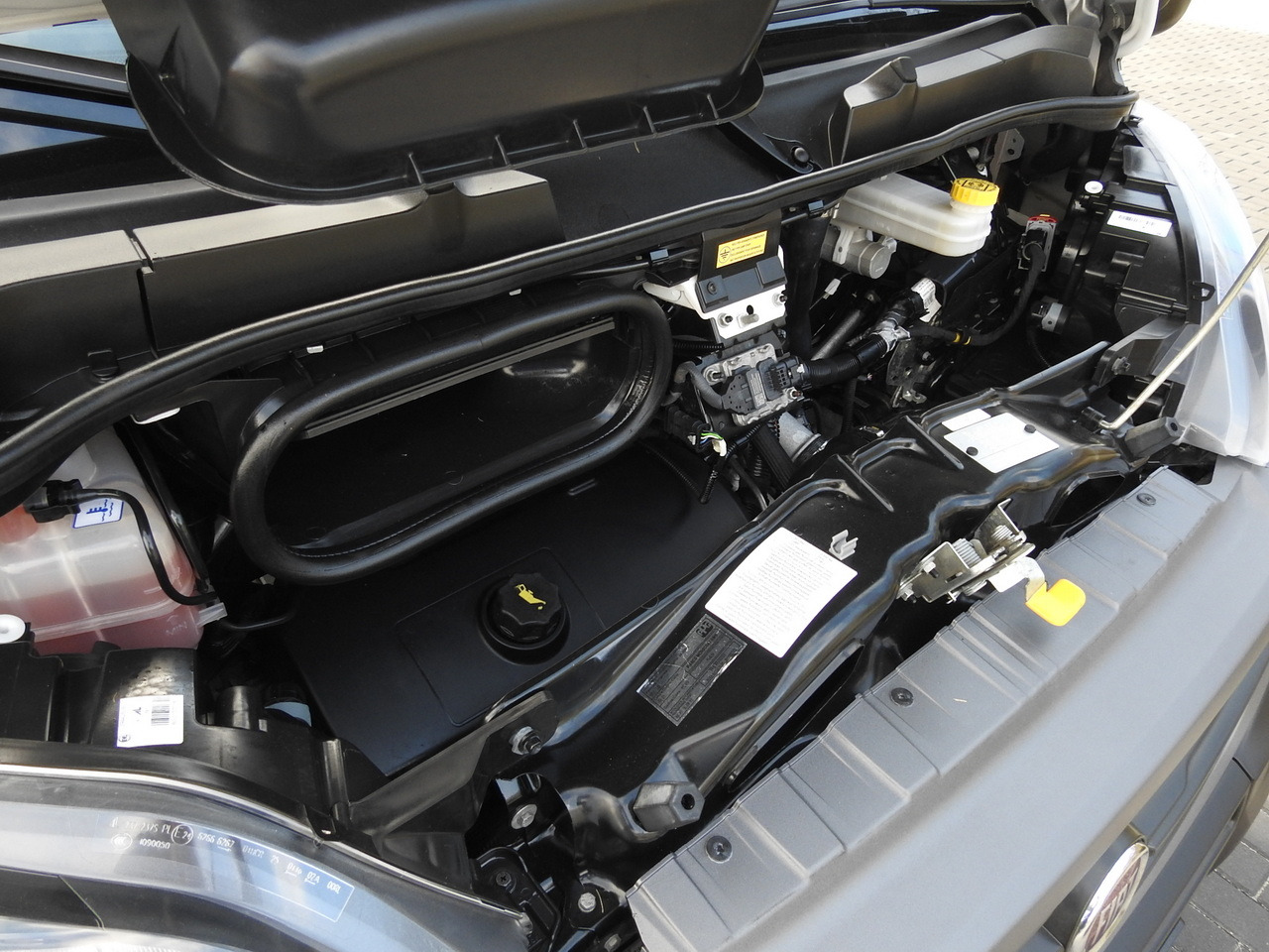 Van box FIAT DUCATO BOX LIFT 8 PALLETS CRUISE CONTROL NAVIGATION LED LIGHTS AIR CONDITIONING 130HP: gambar 24 Van box FIAT DUCATO BOX LIFT 8 PALLETS CRUISE CONTROL NAVIGATION LED LIGHTS AIR CONDITIONING 130HP: gambar 24