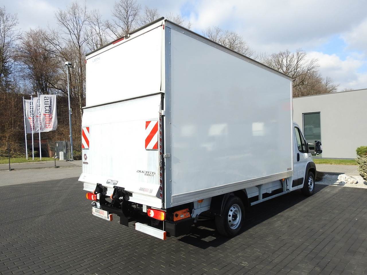 Van box FIAT DUCATO BOX LIFT 8 PALLETS CRUISE CONTROL NAVIGATION LED LIGHTS AIR CONDITIONING 130HP: gambar 12 Van box FIAT DUCATO BOX LIFT 8 PALLETS CRUISE CONTROL NAVIGATION LED LIGHTS AIR CONDITIONING 130HP: gambar 12