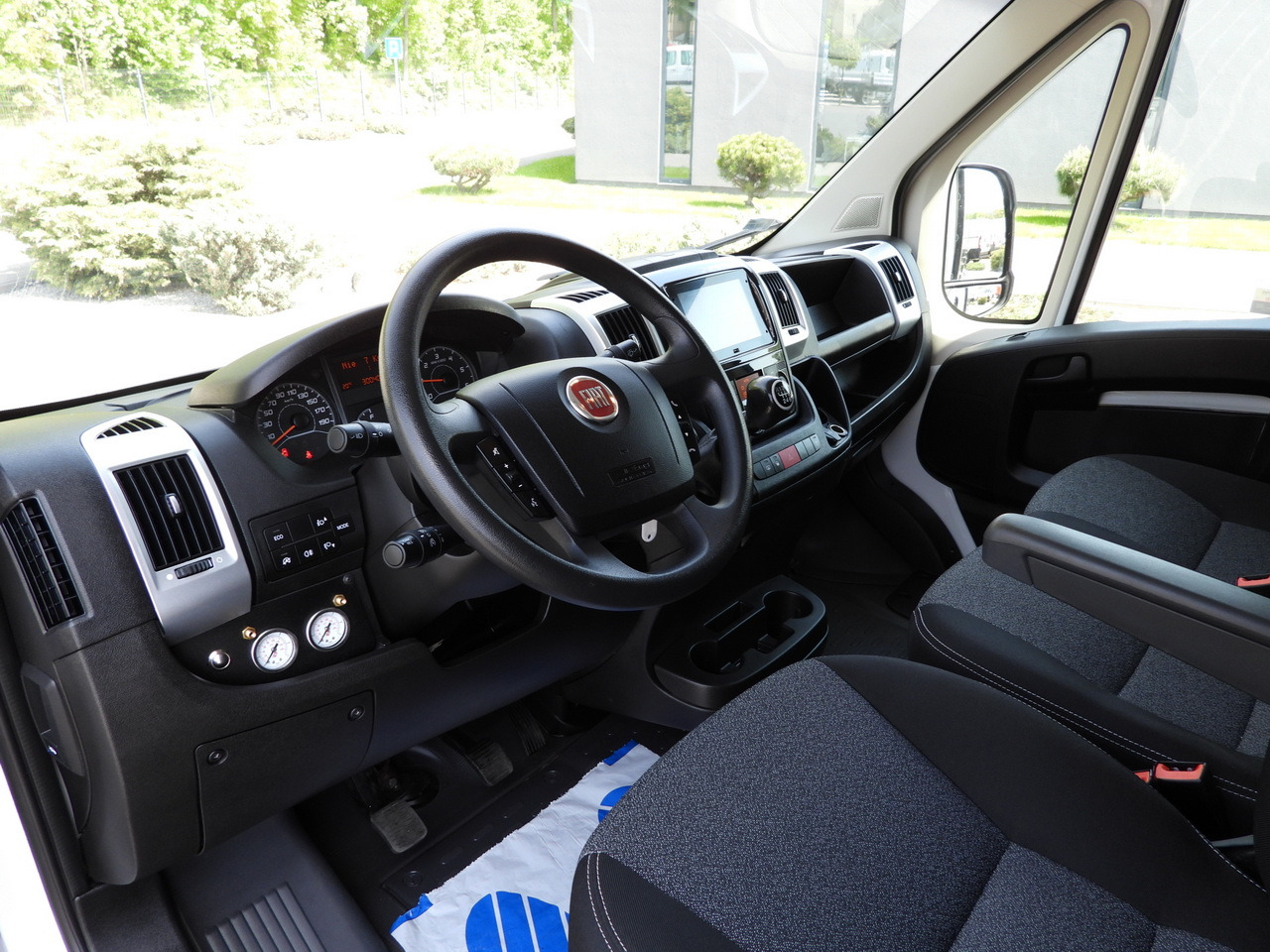 FIAT DUCATO TARPAULIN 10 PALLETS WEBASTO CRUISE CONTROL AIR CONDITIONING LED LIGHTS PNEUMATICS 160HP - Van dengan terpal samping: gambar 2 FIAT DUCATO TARPAULIN 10 PALLETS WEBASTO CRUISE CONTROL AIR CONDITIONING LED LIGHTS PNEUMATICS 160HP - Van dengan terpal samping: gambar 2