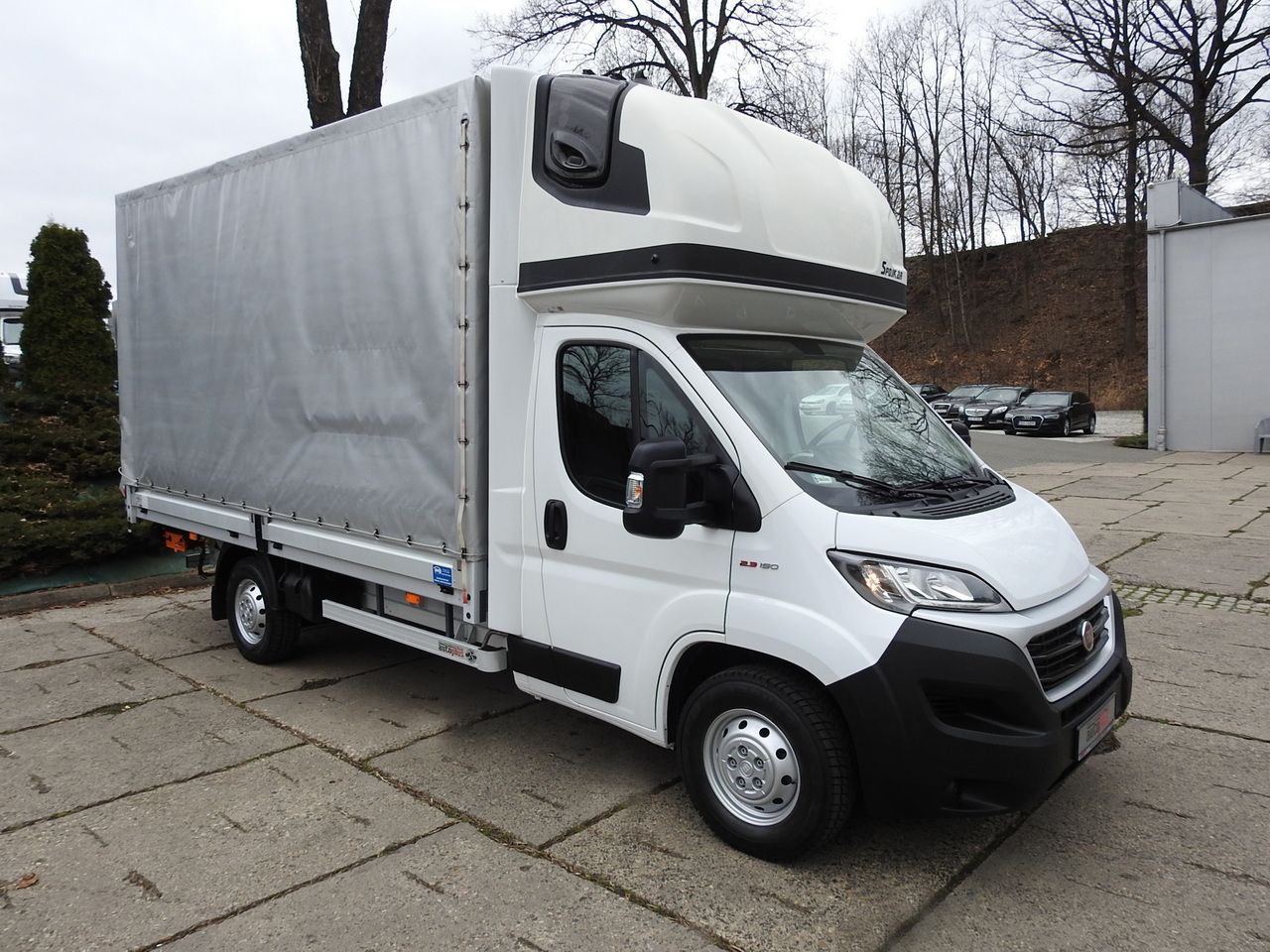 FIAT DUCATO TARPAULIN LIFT 8 PALLETS WEBASTO CRUISE CONTROL AIR CONDITIONING 150HP - Van dengan terpal samping: gambar 4 FIAT DUCATO TARPAULIN LIFT 8 PALLETS WEBASTO CRUISE CONTROL AIR CONDITIONING 150HP - Van dengan terpal samping: gambar 4