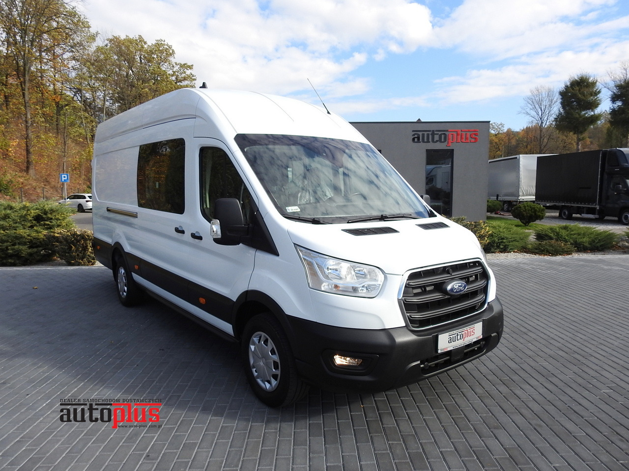 FORD TRANSIT BOX DELIVERY VAN 6 SEATS CRUISE CONTROL AIR CONDITIONING LED LIGHTS 130HP - Van panel: gambar 1 FORD TRANSIT BOX DELIVERY VAN 6 SEATS CRUISE CONTROL AIR CONDITIONING LED LIGHTS 130HP - Van panel: gambar 1