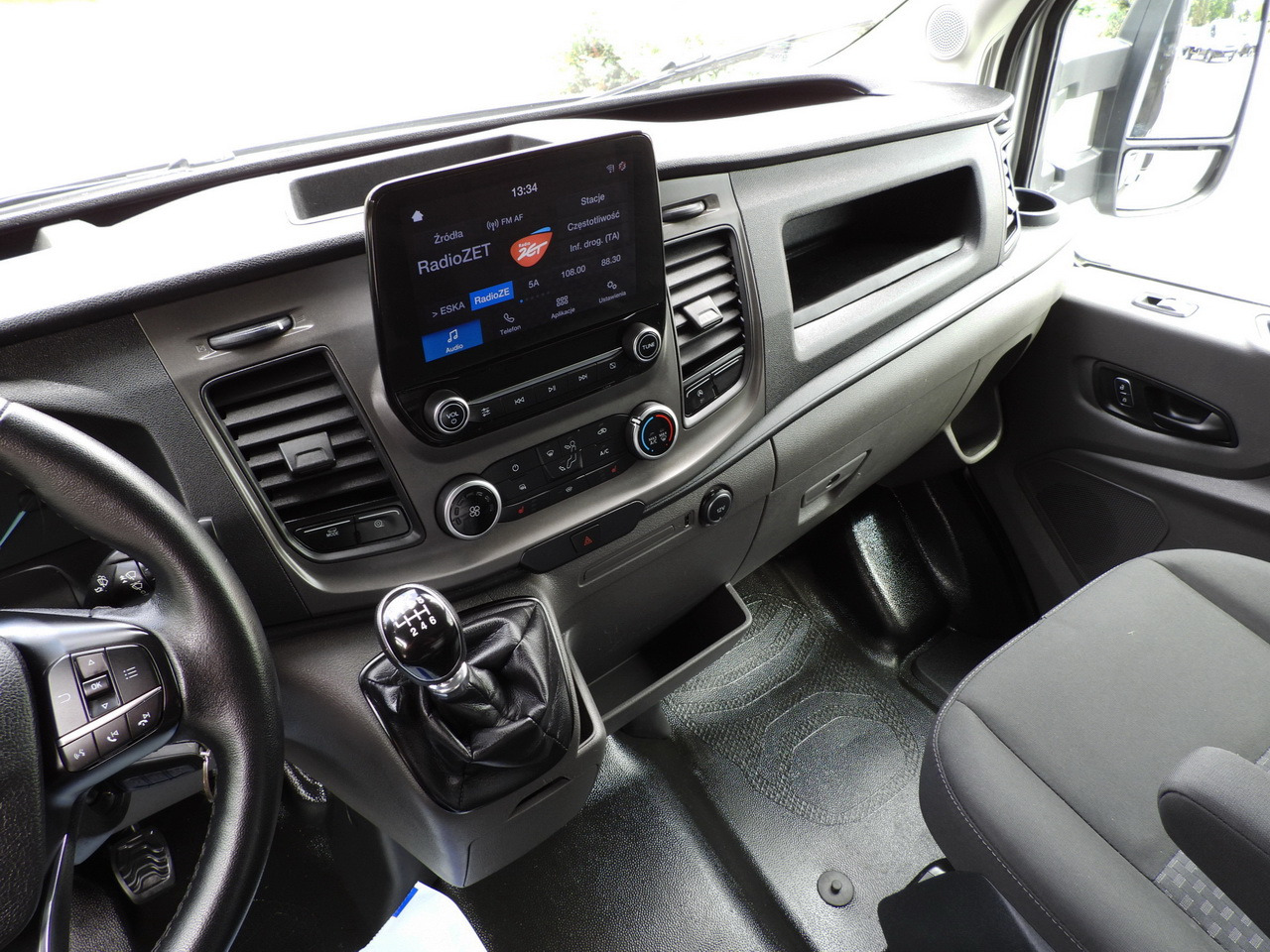 Van dengan terpal samping FORD TRANSIT TARPAULIN 10 PALLETS WEBASTO CRUISE CONTROL LED LIGHTS PNEUMATICS AIR CONDITIONING 160HP: gambar 30 Van dengan terpal samping FORD TRANSIT TARPAULIN 10 PALLETS WEBASTO CRUISE CONTROL LED LIGHTS PNEUMATICS AIR CONDITIONING 160HP: gambar 30