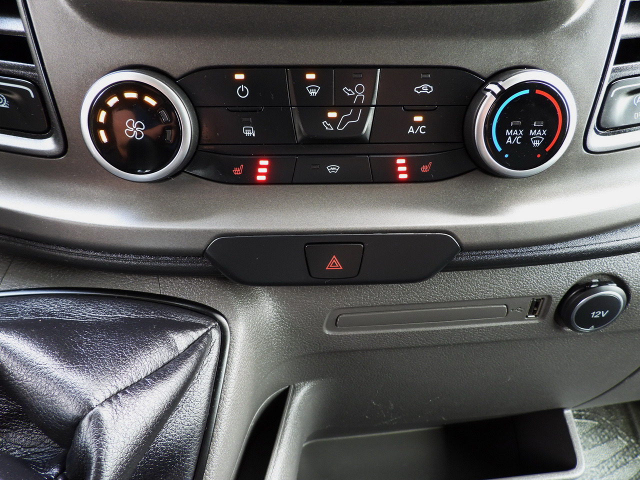 Van dengan terpal samping FORD TRANSIT TARPAULIN 10 PALLETS WEBASTO CRUISE CONTROL LED LIGHTS PNEUMATICS AIR CONDITIONING 160HP: gambar 39 Van dengan terpal samping FORD TRANSIT TARPAULIN 10 PALLETS WEBASTO CRUISE CONTROL LED LIGHTS PNEUMATICS AIR CONDITIONING 160HP: gambar 39