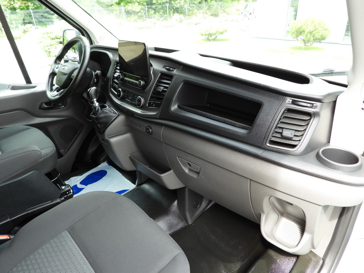 Van dengan terpal samping FORD TRANSIT TARPAULIN 10 PALLETS WEBASTO CRUISE CONTROL LED LIGHTS PNEUMATICS AIR CONDITIONING 160HP: gambar 46 Van dengan terpal samping FORD TRANSIT TARPAULIN 10 PALLETS WEBASTO CRUISE CONTROL LED LIGHTS PNEUMATICS AIR CONDITIONING 160HP: gambar 46