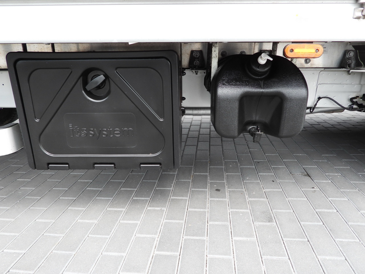 Van dengan terpal samping FORD TRANSIT TARPAULIN 10 PALLETS WEBASTO CRUISE CONTROL LED LIGHTS PNEUMATICS AIR CONDITIONING 160HP: gambar 24 Van dengan terpal samping FORD TRANSIT TARPAULIN 10 PALLETS WEBASTO CRUISE CONTROL LED LIGHTS PNEUMATICS AIR CONDITIONING 160HP: gambar 24