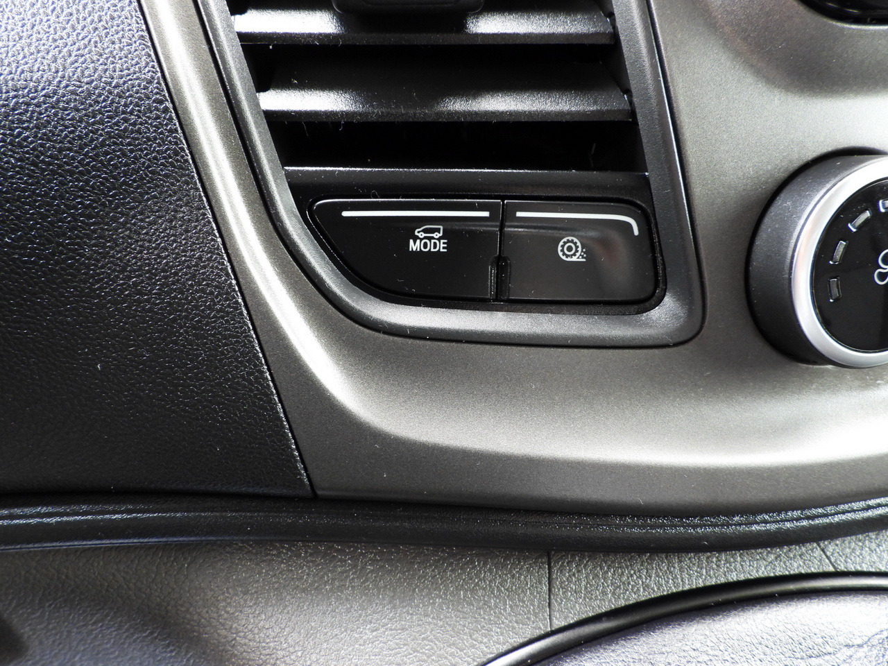 Van dengan terpal samping FORD TRANSIT TARPAULIN 10 PALLETS WEBASTO CRUISE CONTROL LED LIGHTS PNEUMATICS AIR CONDITIONING 160HP: gambar 40 Van dengan terpal samping FORD TRANSIT TARPAULIN 10 PALLETS WEBASTO CRUISE CONTROL LED LIGHTS PNEUMATICS AIR CONDITIONING 160HP: gambar 40