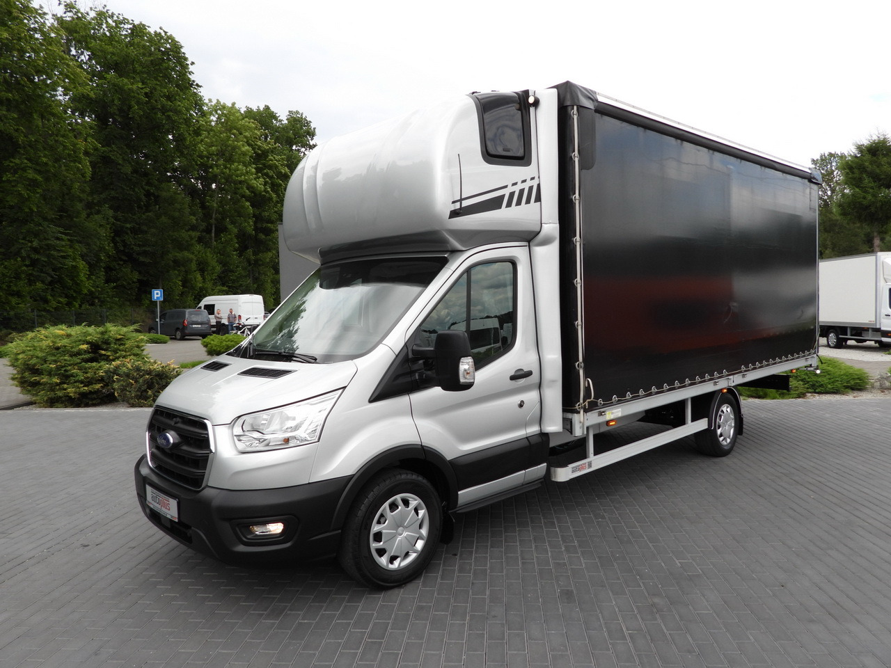 Van dengan terpal samping FORD TRANSIT TARPAULIN 10 PALLETS WEBASTO CRUISE CONTROL LED LIGHTS PNEUMATICS AIR CONDITIONING 160HP: gambar 19 Van dengan terpal samping FORD TRANSIT TARPAULIN 10 PALLETS WEBASTO CRUISE CONTROL LED LIGHTS PNEUMATICS AIR CONDITIONING 160HP: gambar 19