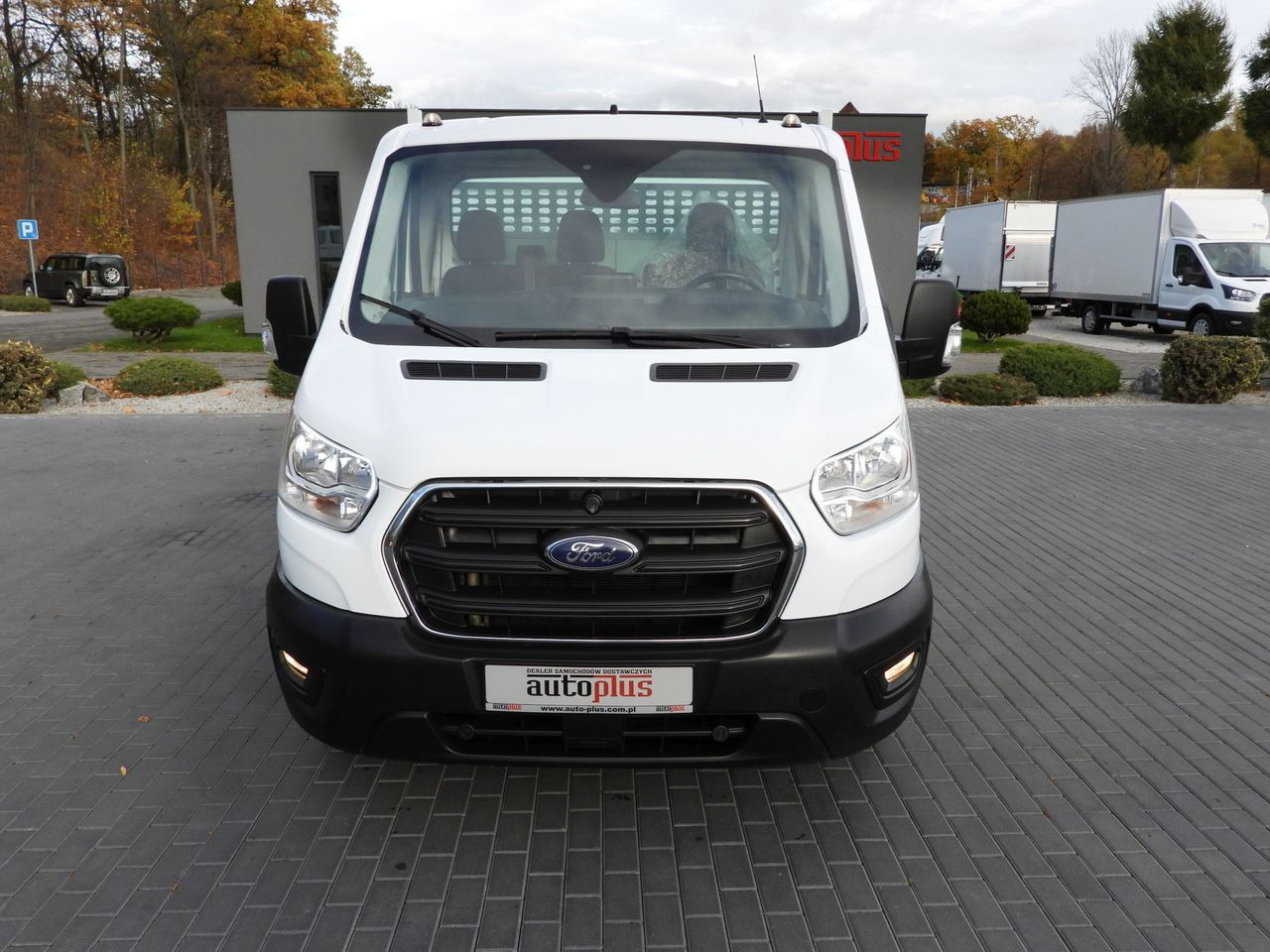 FORD TRANSIT TIPPER CRUISE CONTROL LED LIGHTS TWIN WHEELS AIR CONDITIONING 130HP - Van jungkit: gambar 5 FORD TRANSIT TIPPER CRUISE CONTROL LED LIGHTS TWIN WHEELS AIR CONDITIONING 130HP - Van jungkit: gambar 5