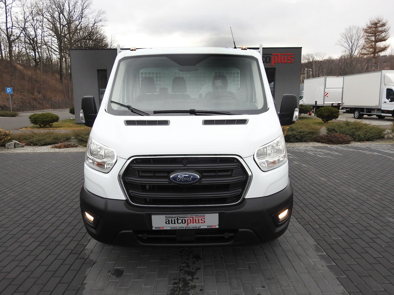 FORD TRANSIT TIPPER LED LIGHTS TWIN WHEELS AIR CONDITIONING 130HP - Van jungkit: gambar 5 FORD TRANSIT TIPPER LED LIGHTS TWIN WHEELS AIR CONDITIONING 130HP - Van jungkit: gambar 5