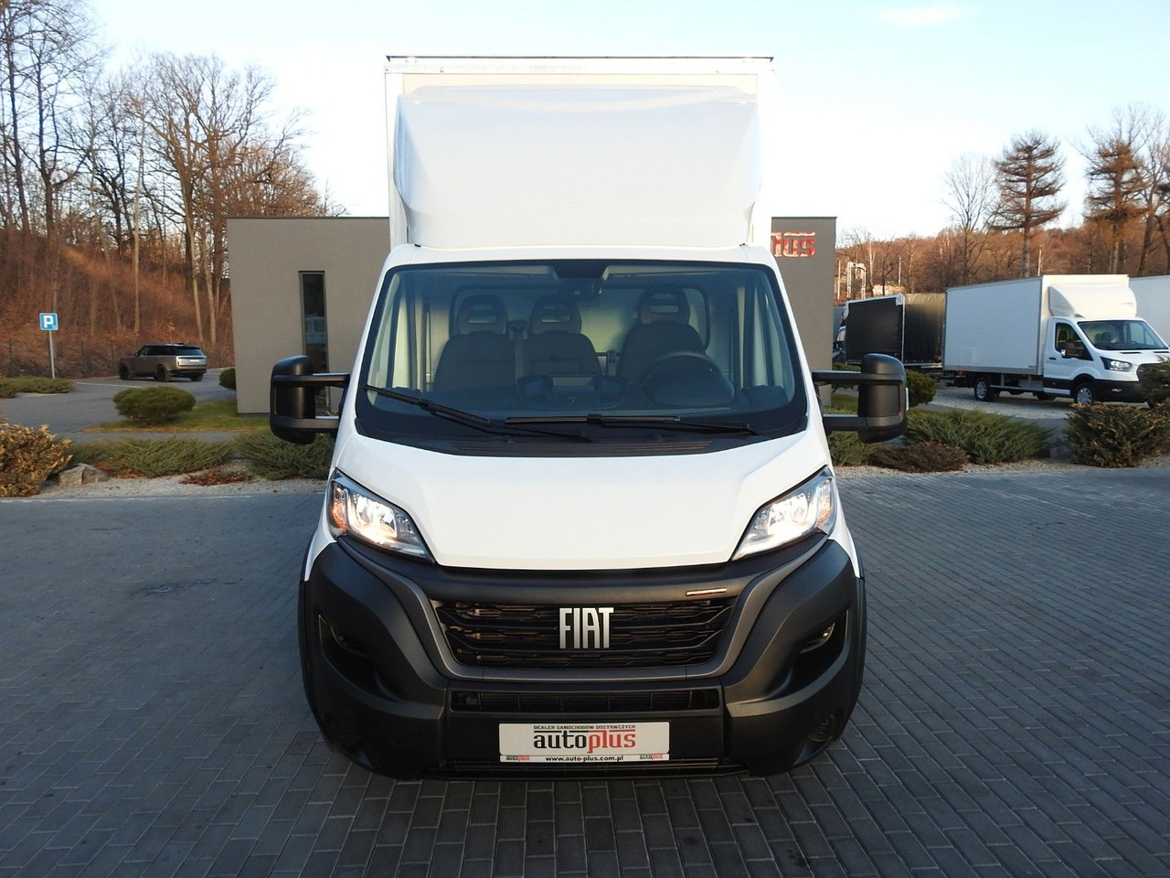 Fiat DUCATO KOFFER AUFZUG 8 PALETTEN TEMPOMAT - Van box: gambar 5 Fiat DUCATO KOFFER AUFZUG 8 PALETTEN TEMPOMAT - Van box: gambar 5