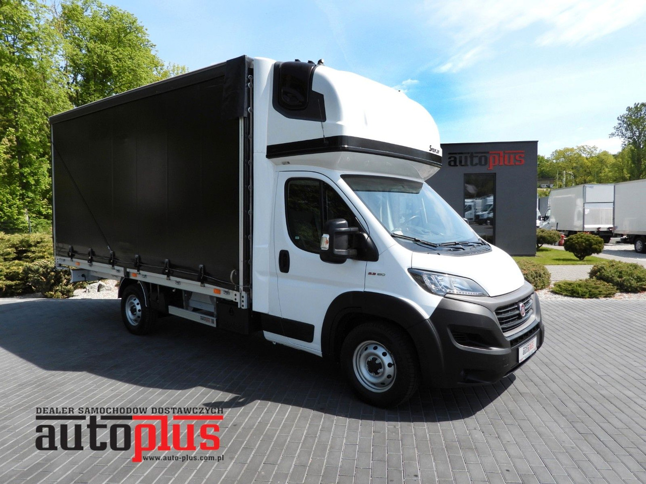 Fiat DUCATO PRITSCHE PLANE 10 PALETTEN WEBASTO A/C Fiat DUCATO PRITSCHE PLANE 10 PALETTEN WEBASTO A/C - Van dengan terpal samping: gambar 1 Fiat DUCATO PRITSCHE PLANE 10 PALETTEN WEBASTO A/C Fiat DUCATO PRITSCHE PLANE 10 PALETTEN WEBASTO A/C - Van dengan terpal samping: gambar 1