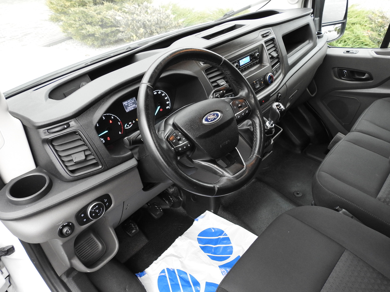 Ford TRANSIT KASTENWAGEN DOPPELKABINE 6 SITZE - Van panel, Van kombi: gambar 2 Ford TRANSIT KASTENWAGEN DOPPELKABINE 6 SITZE - Van panel, Van kombi: gambar 2