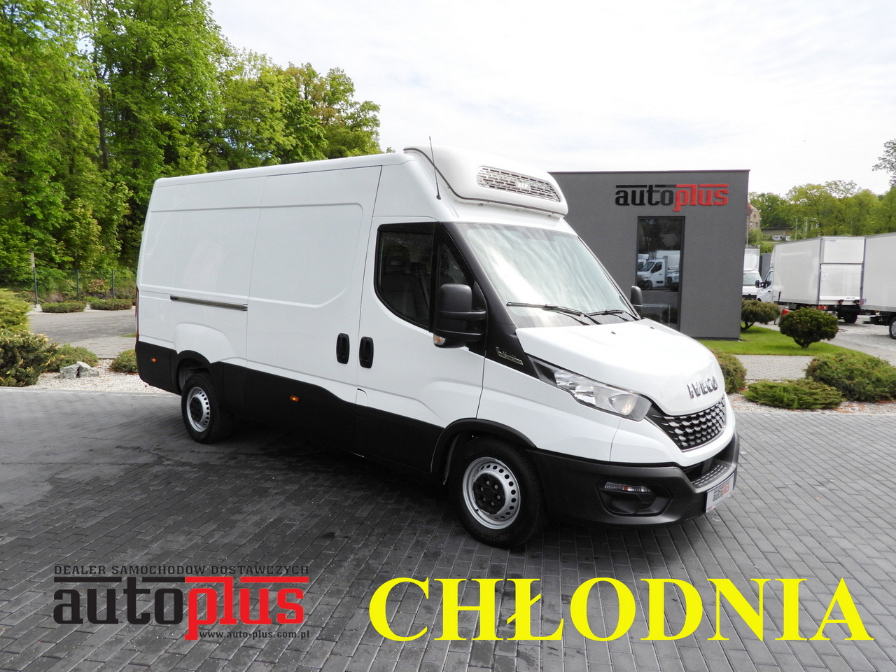 IVECO DAILY 35S14 REFRIGERATOR VAN -10*C POWER SUPPLY 230V CRUISE CONTROL AUTOMATIC TRANSMISSION HI-MATIC AIR CONDITIONING 140HP - Van berpendingin: gambar 1 IVECO DAILY 35S14 REFRIGERATOR VAN -10*C POWER SUPPLY 230V CRUISE CONTROL AUTOMATIC TRANSMISSION HI-MATIC AIR CONDITIONING 140HP - Van berpendingin: gambar 1