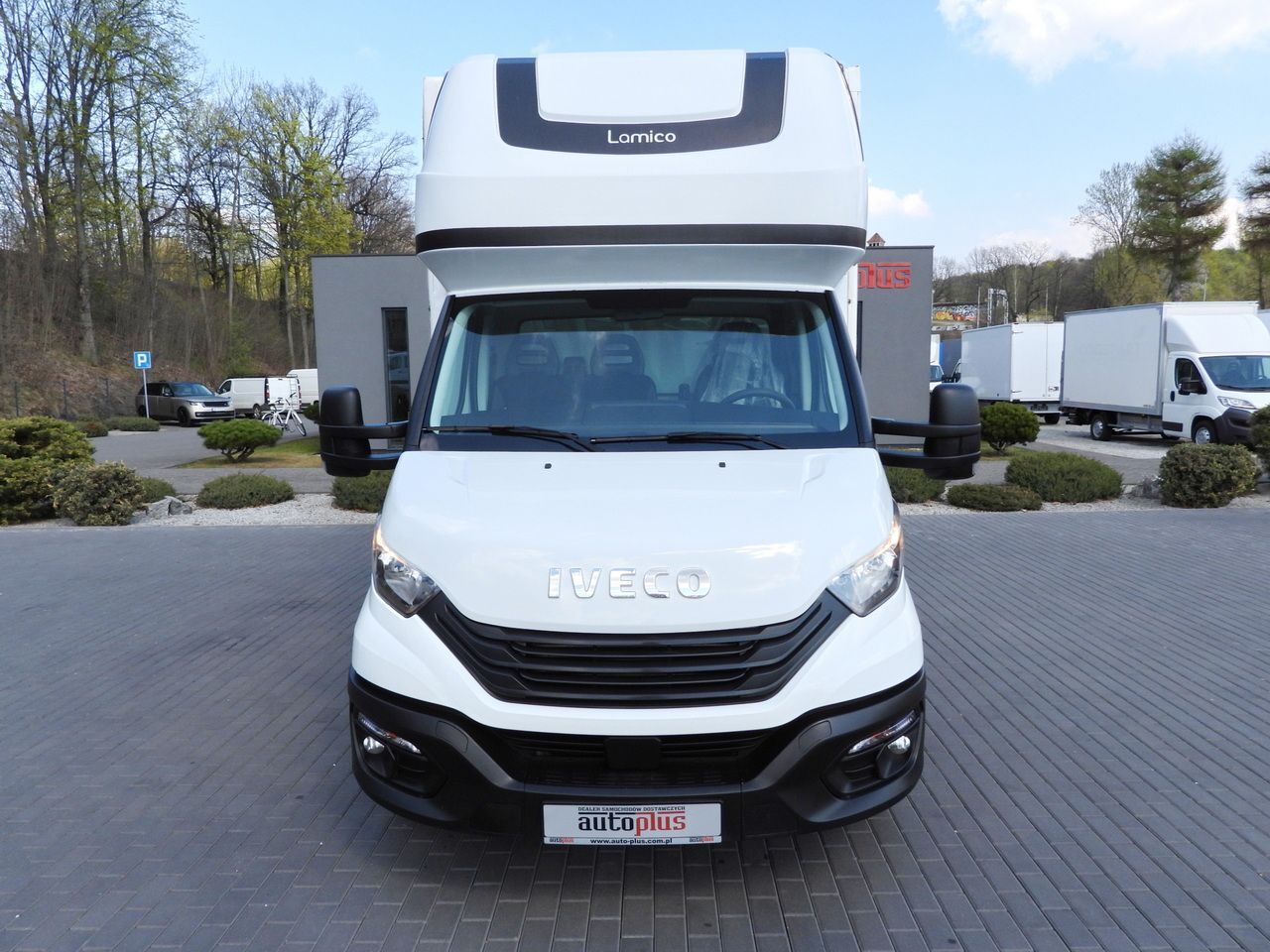 IVECO DAILY 35S16 TARPAULIN 10 PALLETS WEBASTO CRUISE CONTROL AIR CONDITIONING 160HP - Van dengan terpal samping: gambar 5 IVECO DAILY 35S16 TARPAULIN 10 PALLETS WEBASTO CRUISE CONTROL AIR CONDITIONING 160HP - Van dengan terpal samping: gambar 5