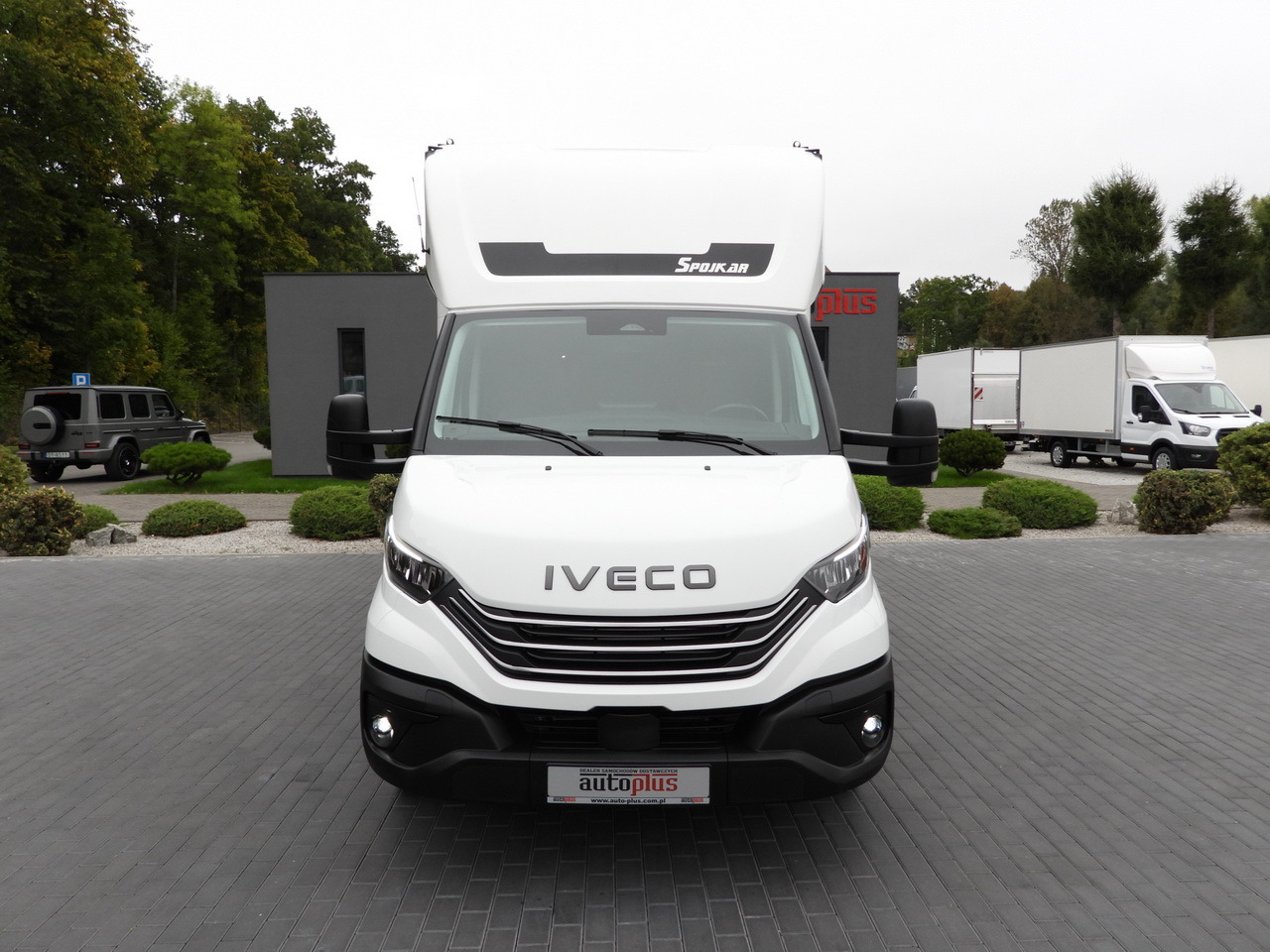 IVECO DAILY 35S18 BOX HI-MATIC LIFT 8 PALLETS CRUISE CONTROL NAVIGATION LED LIGHTS PNEUMATICS AUTOMATIC TRANSMISSION HI-MATIC AIR CONDITIONING 180HP - Van box: gambar 5 IVECO DAILY 35S18 BOX HI-MATIC LIFT 8 PALLETS CRUISE CONTROL NAVIGATION LED LIGHTS PNEUMATICS AUTOMATIC TRANSMISSION HI-MATIC AIR CONDITIONING 180HP - Van box: gambar 5