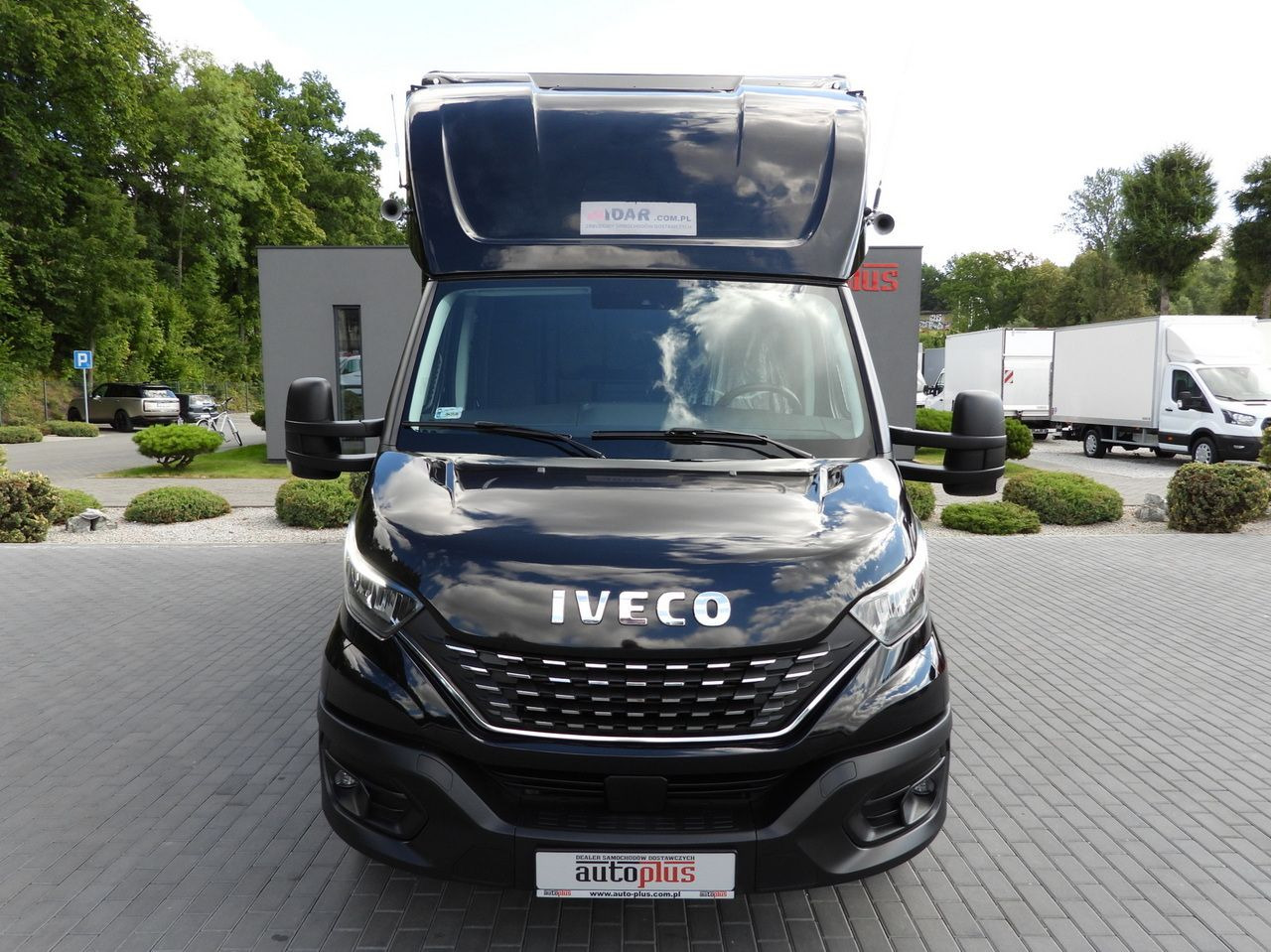IVECO DAILY 35S18 BOX LIFT 8 PALLETS WEBASTO CRUISE CONTROL NAVIGATION LED LIGHTS PNEUMATICS AIR CONDITIONING 180HP - Van box: gambar 5 IVECO DAILY 35S18 BOX LIFT 8 PALLETS WEBASTO CRUISE CONTROL NAVIGATION LED LIGHTS PNEUMATICS AIR CONDITIONING 180HP - Van box: gambar 5