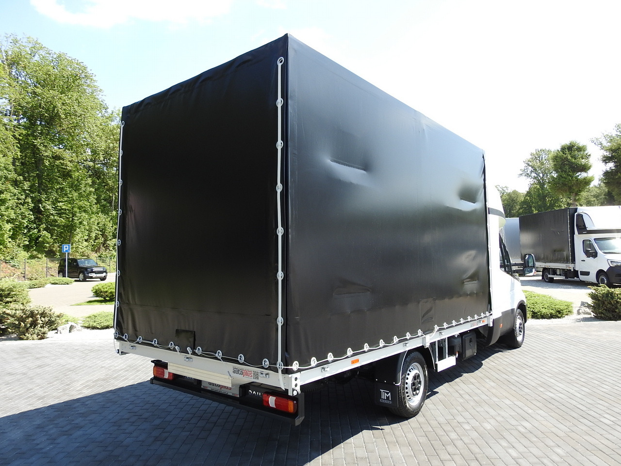 IVECO DAILY 35S18 NEW TARPAULIN 8 PALLETS CRUISE CONTROL NAVIGATION LED LIGHTS AUTOMATIC TRANSMISSION HI-MATIC MANUFACTURERS WARRANTY 180HP - Van dengan terpal samping: gambar 3 IVECO DAILY 35S18 NEW TARPAULIN 8 PALLETS CRUISE CONTROL NAVIGATION LED LIGHTS AUTOMATIC TRANSMISSION HI-MATIC MANUFACTURERS WARRANTY 180HP - Van dengan terpal samping: gambar 3