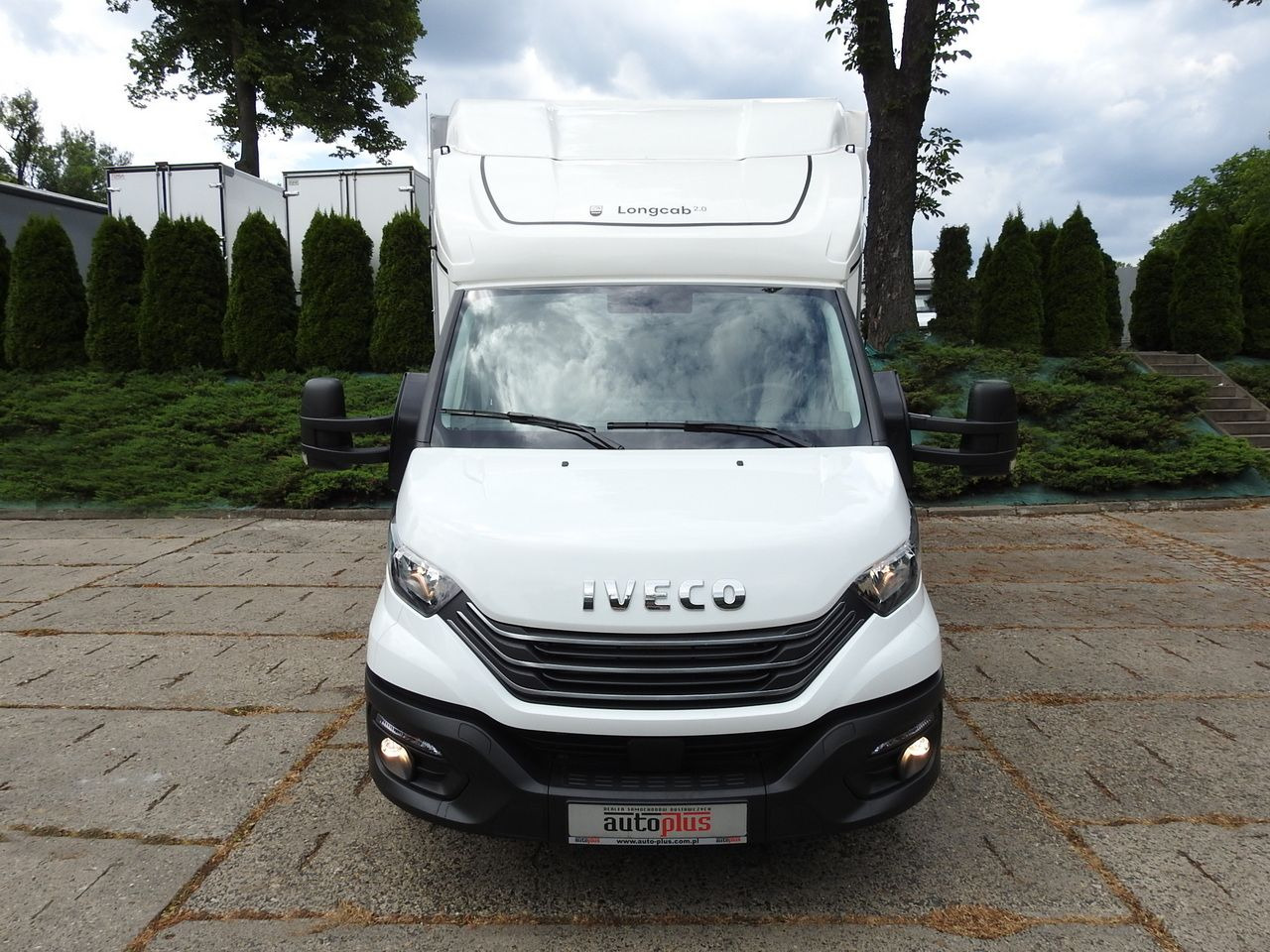 IVECO DAILY 35S18 NEW TARPAULIN WEBASTO CRUISE CONTROL AIR CONDITIONING 180HP - Van dengan terpal samping: gambar 5 IVECO DAILY 35S18 NEW TARPAULIN WEBASTO CRUISE CONTROL AIR CONDITIONING 180HP - Van dengan terpal samping: gambar 5
