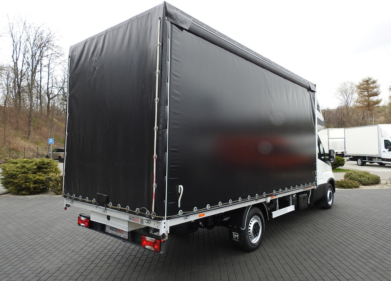 IVECO DAILY 35S18 TARPAULIN 10 PALLETS WEBASTO CRUISE CONTROL AIR CONDITIONING 180HP - Van dengan terpal samping: gambar 3 IVECO DAILY 35S18 TARPAULIN 10 PALLETS WEBASTO CRUISE CONTROL AIR CONDITIONING 180HP - Van dengan terpal samping: gambar 3