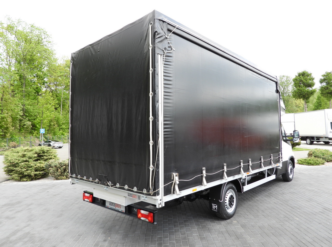 IVECO DAILY 35S18 TARPAULIN 10 PALLETS WEBASTO CRUISE CONTROL AIR CONDITIONING 180HP - Van dengan terpal samping: gambar 3 IVECO DAILY 35S18 TARPAULIN 10 PALLETS WEBASTO CRUISE CONTROL AIR CONDITIONING 180HP - Van dengan terpal samping: gambar 3