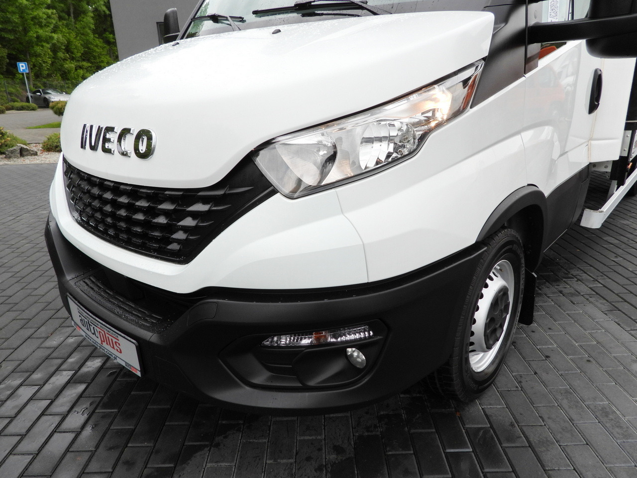 Van dengan terpal samping IVECO DAILY  35S18 TARPAULIN 10 PALLETS WEBASTO CRUISE CONTROL AIR CONDITIONING  180HP: gambar 19