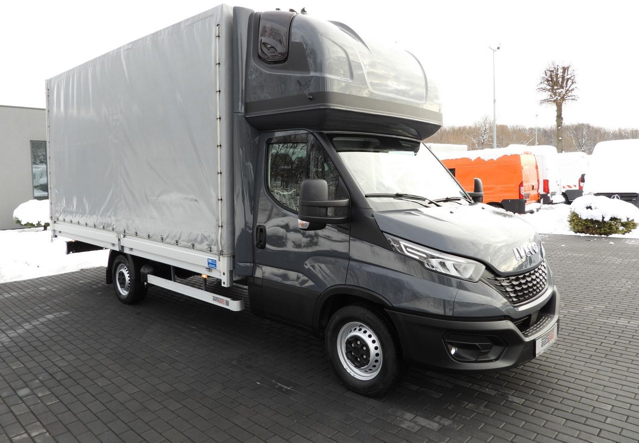 IVECO DAILY 35S18 TARPAULIN 10 PALLETS WEBASTO CRUISE CONTROL LED LIGHTS PNEUMATICS AIR CONDITIONING 180HP - Van dengan terpal samping: gambar 4 IVECO DAILY 35S18 TARPAULIN 10 PALLETS WEBASTO CRUISE CONTROL LED LIGHTS PNEUMATICS AIR CONDITIONING 180HP - Van dengan terpal samping: gambar 4