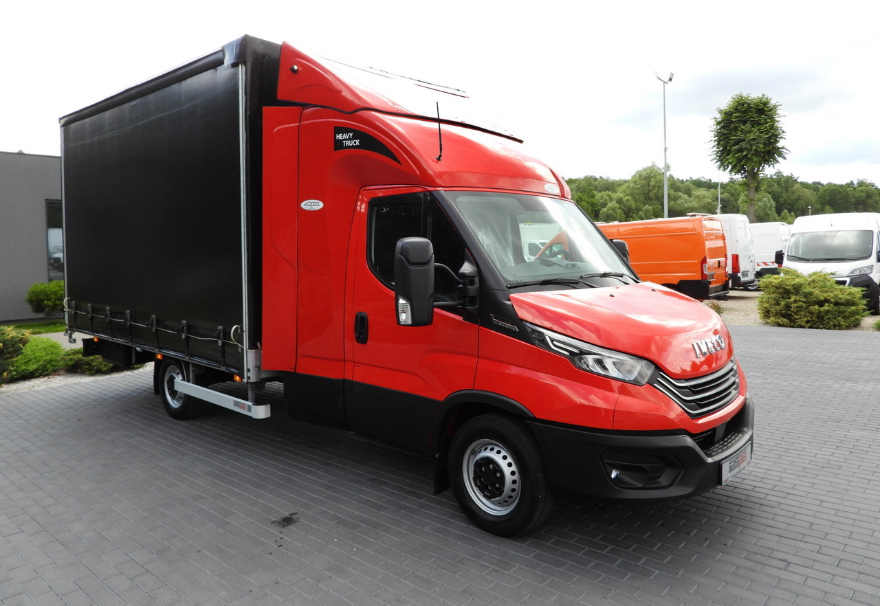 IVECO DAILY 35S21 TARPAULIN 10 PALLETS WEBASTO CRUISE CONTROL NAVIGATION LED LIGHTS PNEUMATICS AUTOMATIC TRANSMISSION HI-MATIC AIR CONDITIONING 210HP - Van dengan terpal samping: gambar 4 IVECO DAILY 35S21 TARPAULIN 10 PALLETS WEBASTO CRUISE CONTROL NAVIGATION LED LIGHTS PNEUMATICS AUTOMATIC TRANSMISSION HI-MATIC AIR CONDITIONING 210HP - Van dengan terpal samping: gambar 4
