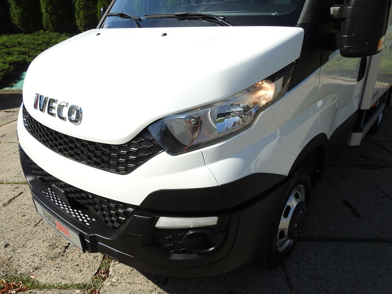 Van berpendingin IVECO DAILY: gambar 22