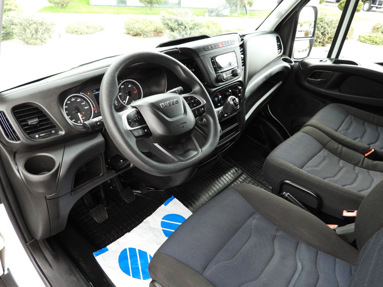 Iveco DAILY 35S18 PRITSCHE PLANE 10 PALETTEN WEBASTO - Van dengan terpal samping: gambar 2 Iveco DAILY 35S18 PRITSCHE PLANE 10 PALETTEN WEBASTO - Van dengan terpal samping: gambar 2