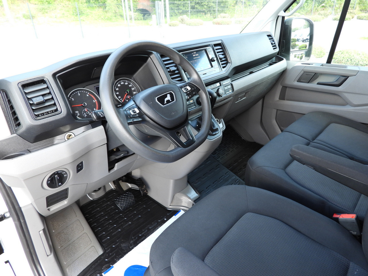 MAN TGE REFRIGERATOR VAN -5*C POWER SUPPLY 230V CRUISE CONTROL AUTOMATIC TRANSMISSION AIR CONDITIONING 180HP - Van berpendingin: gambar 2 MAN TGE REFRIGERATOR VAN -5*C POWER SUPPLY 230V CRUISE CONTROL AUTOMATIC TRANSMISSION AIR CONDITIONING 180HP - Van berpendingin: gambar 2