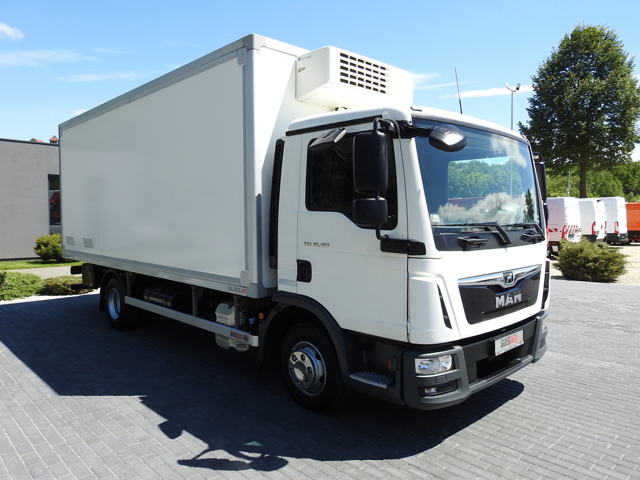 MAN TGL 10.180 REGRIGERATOR BOX -20*C 11 PALLETS POWER SUPPLY 230V AIR CONDITIONING PNEUMATICS TWIN WHEELS 180HP - Truk berpendingin: gambar 4 MAN TGL 10.180 REGRIGERATOR BOX -20*C 11 PALLETS POWER SUPPLY 230V AIR CONDITIONING PNEUMATICS TWIN WHEELS 180HP - Truk berpendingin: gambar 4