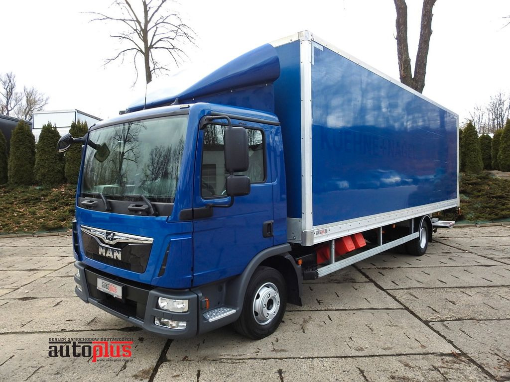MAN TGL 12.220 KOFFER 18 PALETTEN ZWILLINGSRÄDER - Truk box: gambar 1 MAN TGL 12.220 KOFFER 18 PALETTEN ZWILLINGSRÄDER - Truk box: gambar 1