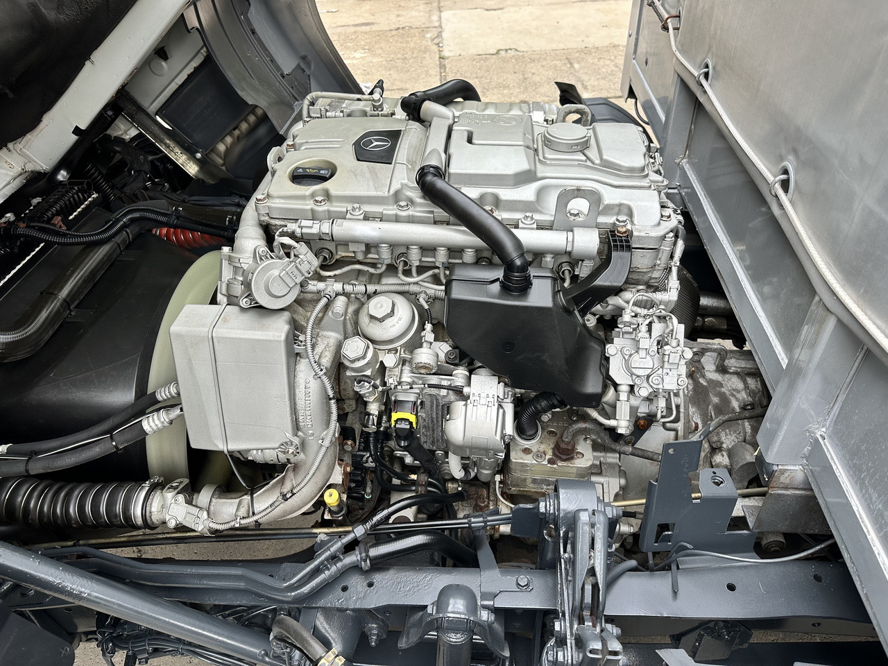 Leasing MERCEDES ATEGO 1221 TARPAULIN LIFT 16 PALLETS WEBASTO AIR CONDITIONING PNEUMATICS TWIN WHEELS  230HP MERCEDES ATEGO 1221 TARPAULIN LIFT 16 PALLETS WEBASTO AIR CONDITIONING PNEUMATICS TWIN WHEELS  230HP: gambar 37