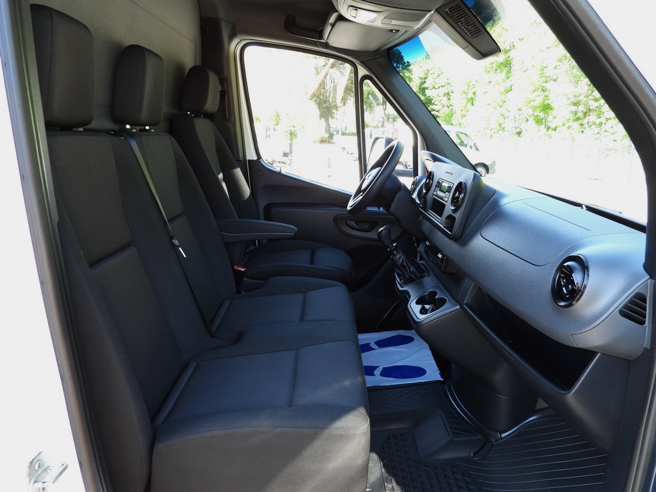 Van box MERCEDES SPRINTER 315 BOX LIFT 8 PALLETS AIR CONDITIONING  150HP: gambar 35
