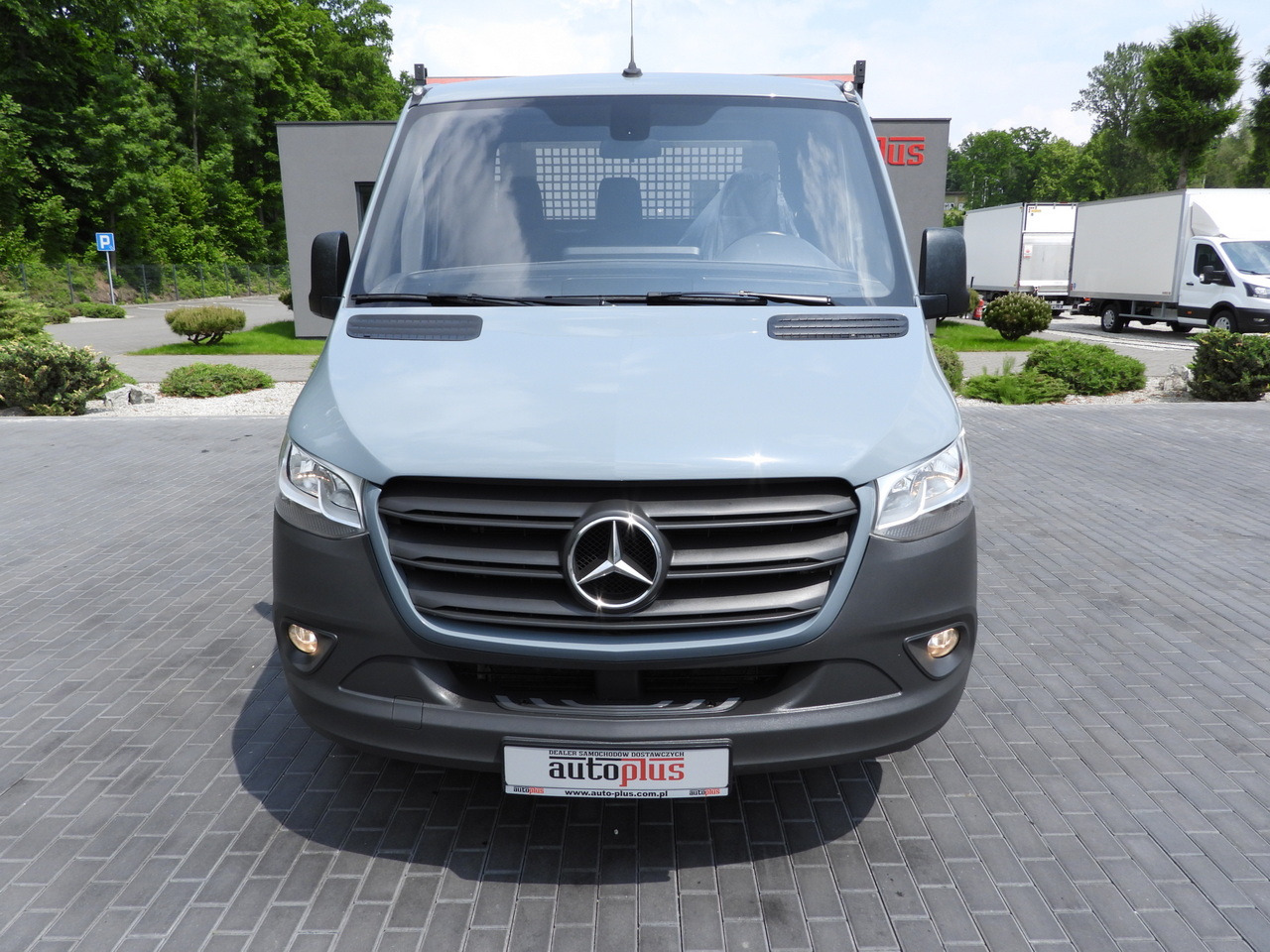 MERCEDES SPRINTER 315 STAKE BODY 8 PALLETS CRUISE CONTROL AIR CONDITIONING 150HP - Van flatbed: gambar 5 MERCEDES SPRINTER 315 STAKE BODY 8 PALLETS CRUISE CONTROL AIR CONDITIONING 150HP - Van flatbed: gambar 5