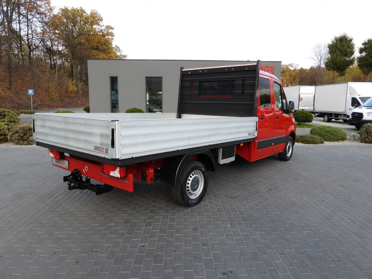 MERCEDES SPRINTER 316 STAKE BODY DOUBLE CABIN DOKA 7 SEATS AIR CONDITIONING 160HP - Van kombi: gambar 3 MERCEDES SPRINTER 316 STAKE BODY DOUBLE CABIN DOKA 7 SEATS AIR CONDITIONING 160HP - Van kombi: gambar 3