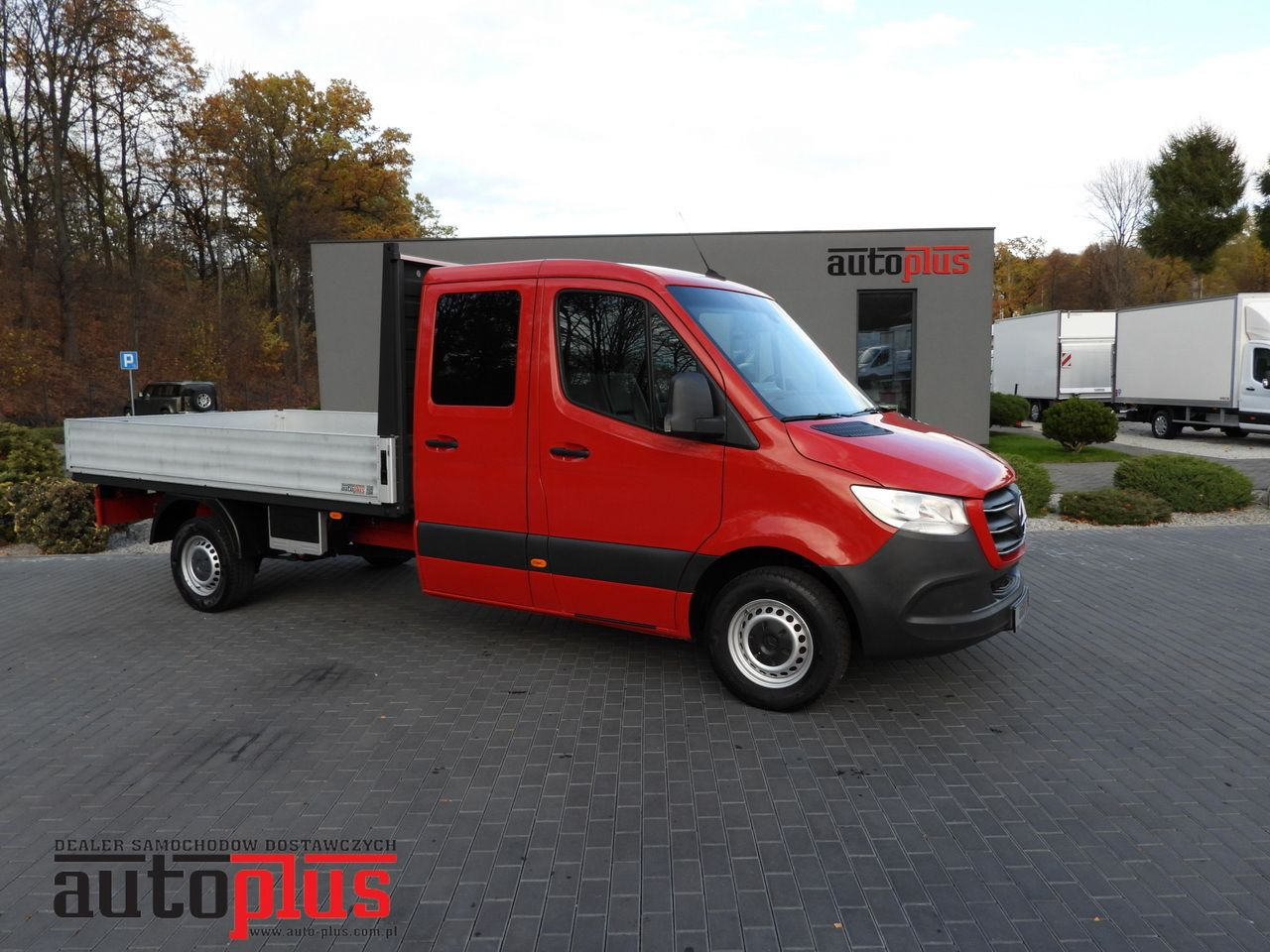 MERCEDES SPRINTER 316 STAKE BODY DOUBLE CABIN DOKA 7 SEATS AIR CONDITIONING 160HP - Van kombi: gambar 1 MERCEDES SPRINTER 316 STAKE BODY DOUBLE CABIN DOKA 7 SEATS AIR CONDITIONING 160HP - Van kombi: gambar 1