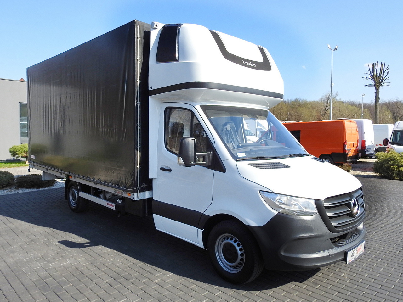 MERCEDES SPRINTER 316 TARPAULIN 10 PALLETS WEBASTO AIR CONDITIONING 165HP - Van dengan terpal samping: gambar 4 MERCEDES SPRINTER 316 TARPAULIN 10 PALLETS WEBASTO AIR CONDITIONING 165HP - Van dengan terpal samping: gambar 4