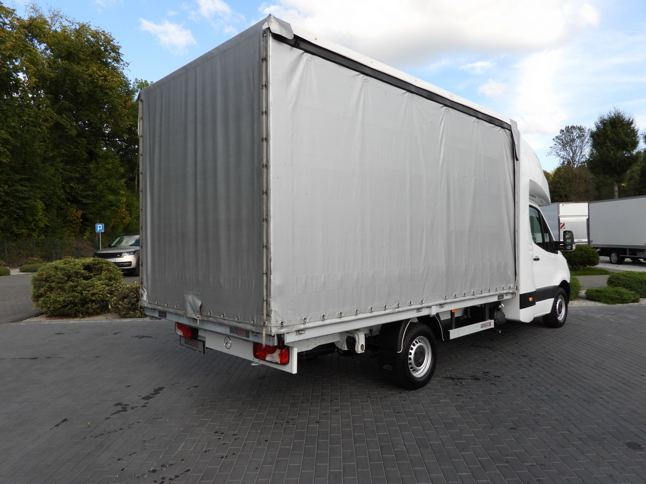 MERCEDES SPRINTER 316 TARPAULIN 8 PALLETS WEBASTO CRUISE CONTROL AIR CONDITIONING 160HP - Van dengan terpal samping: gambar 3 MERCEDES SPRINTER 316 TARPAULIN 8 PALLETS WEBASTO CRUISE CONTROL AIR CONDITIONING 160HP - Van dengan terpal samping: gambar 3