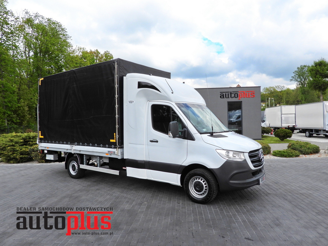 MERCEDES SPRINTER 316 TARPAULIN LIFT 8 PALLETS WEBASTO CRUISE CONTROL AIR CONDITIONING  160HP - Van dengan terpal samping: gambar 1 MERCEDES SPRINTER 316 TARPAULIN LIFT 8 PALLETS WEBASTO CRUISE CONTROL AIR CONDITIONING  160HP - Van dengan terpal samping: gambar 1