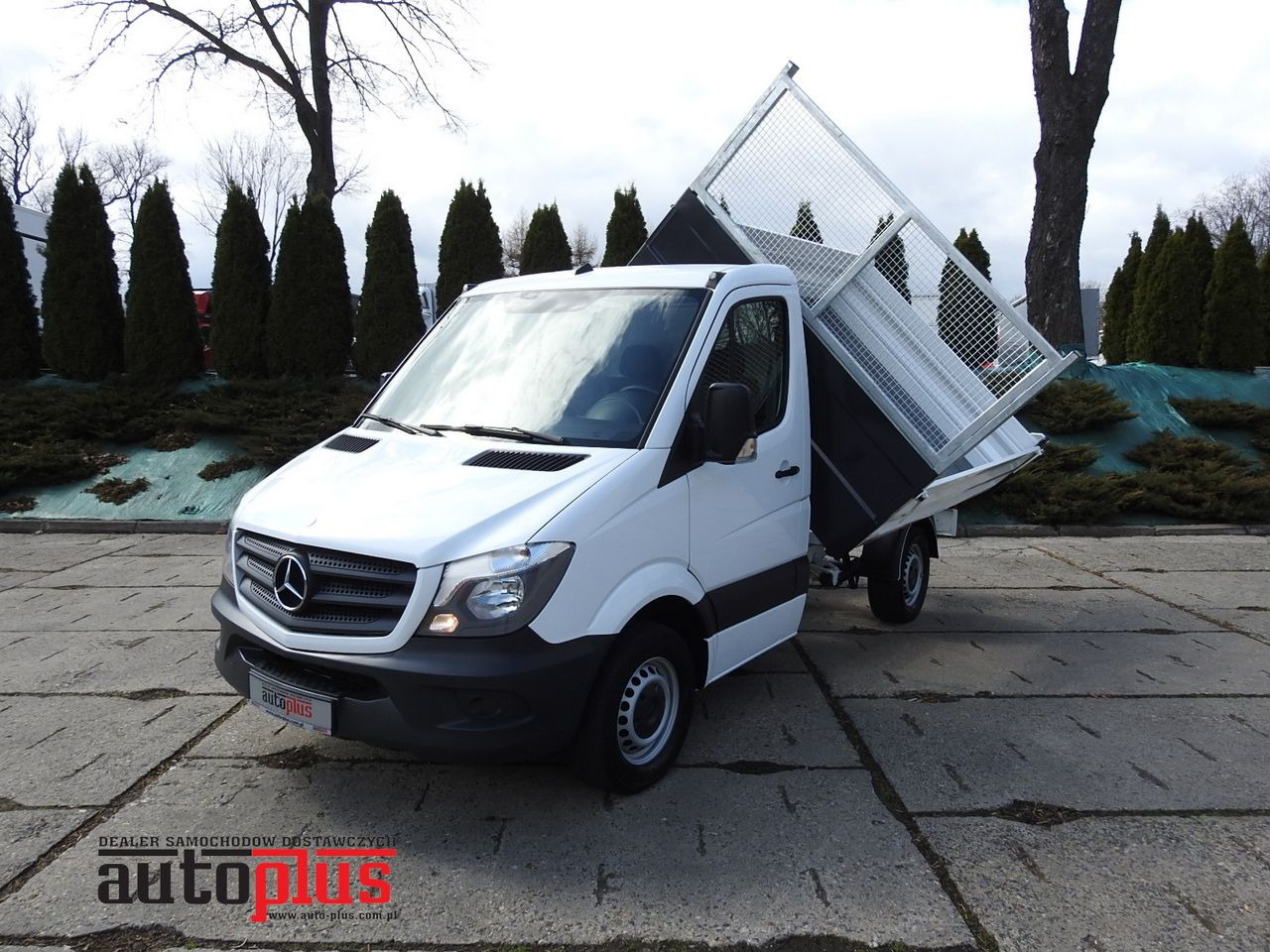 MERCEDES SPRINTER 316 THREE-WAY TIPPER CRUISE CONTROL AUTOMATIC TRANSMISSION AIR CONDITIONING 160HP - Van jungkit: gambar 1 MERCEDES SPRINTER 316 THREE-WAY TIPPER CRUISE CONTROL AUTOMATIC TRANSMISSION AIR CONDITIONING 160HP - Van jungkit: gambar 1