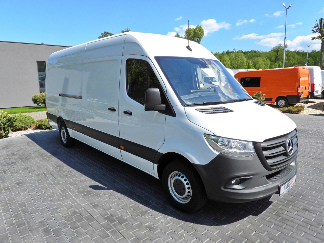 MERCEDES SPRINTER 316 VAN AIR CONDITIONING 165HP - Van panel: gambar 4 MERCEDES SPRINTER 316 VAN AIR CONDITIONING 165HP - Van panel: gambar 4