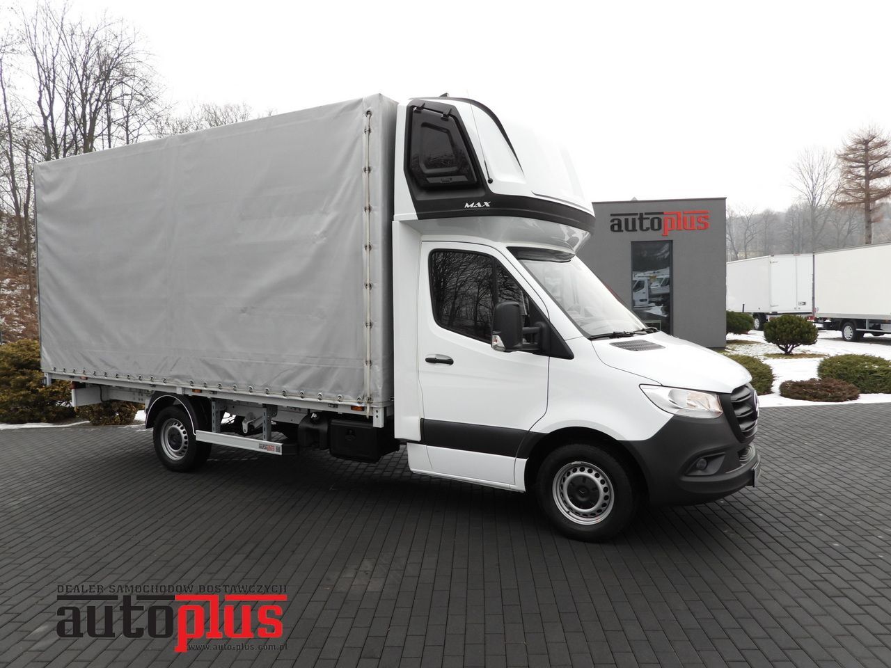 MERCEDES SPRINTER 317 TARPAULIN 10 PALLETS WEBASTO CRUISE CONTROL AIR CONDITIONING 170HP - Van dengan terpal samping: gambar 1 MERCEDES SPRINTER 317 TARPAULIN 10 PALLETS WEBASTO CRUISE CONTROL AIR CONDITIONING 170HP - Van dengan terpal samping: gambar 1