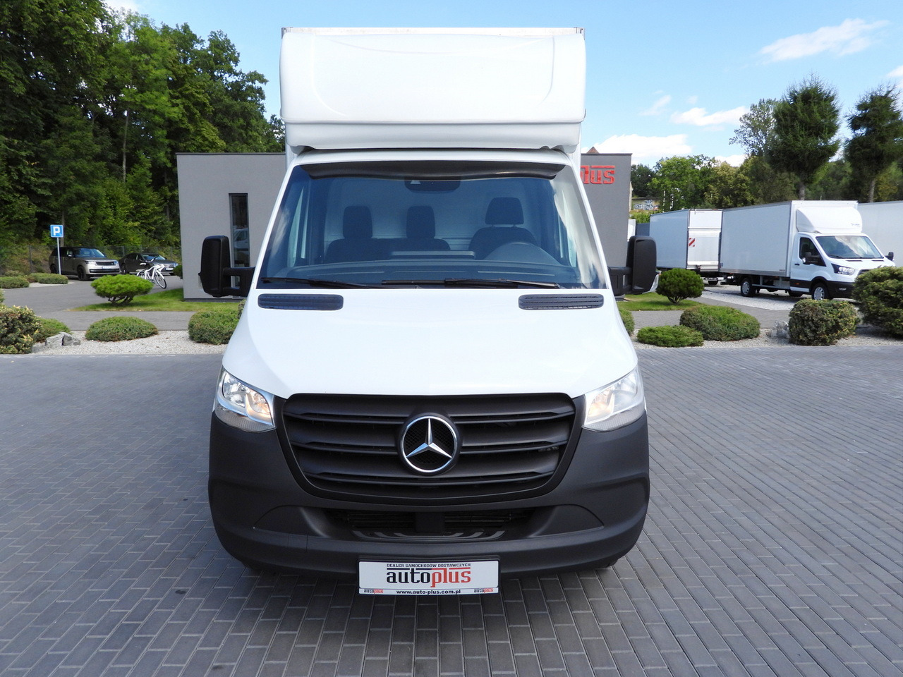 MERCEDES SPRINTER 514 BOX LIFT 8 PALLETS CRUISE CONTROL TWIN WHEELS AIR CONDITIONING 140HP - Van box: gambar 5 MERCEDES SPRINTER 514 BOX LIFT 8 PALLETS CRUISE CONTROL TWIN WHEELS AIR CONDITIONING 140HP - Van box: gambar 5
