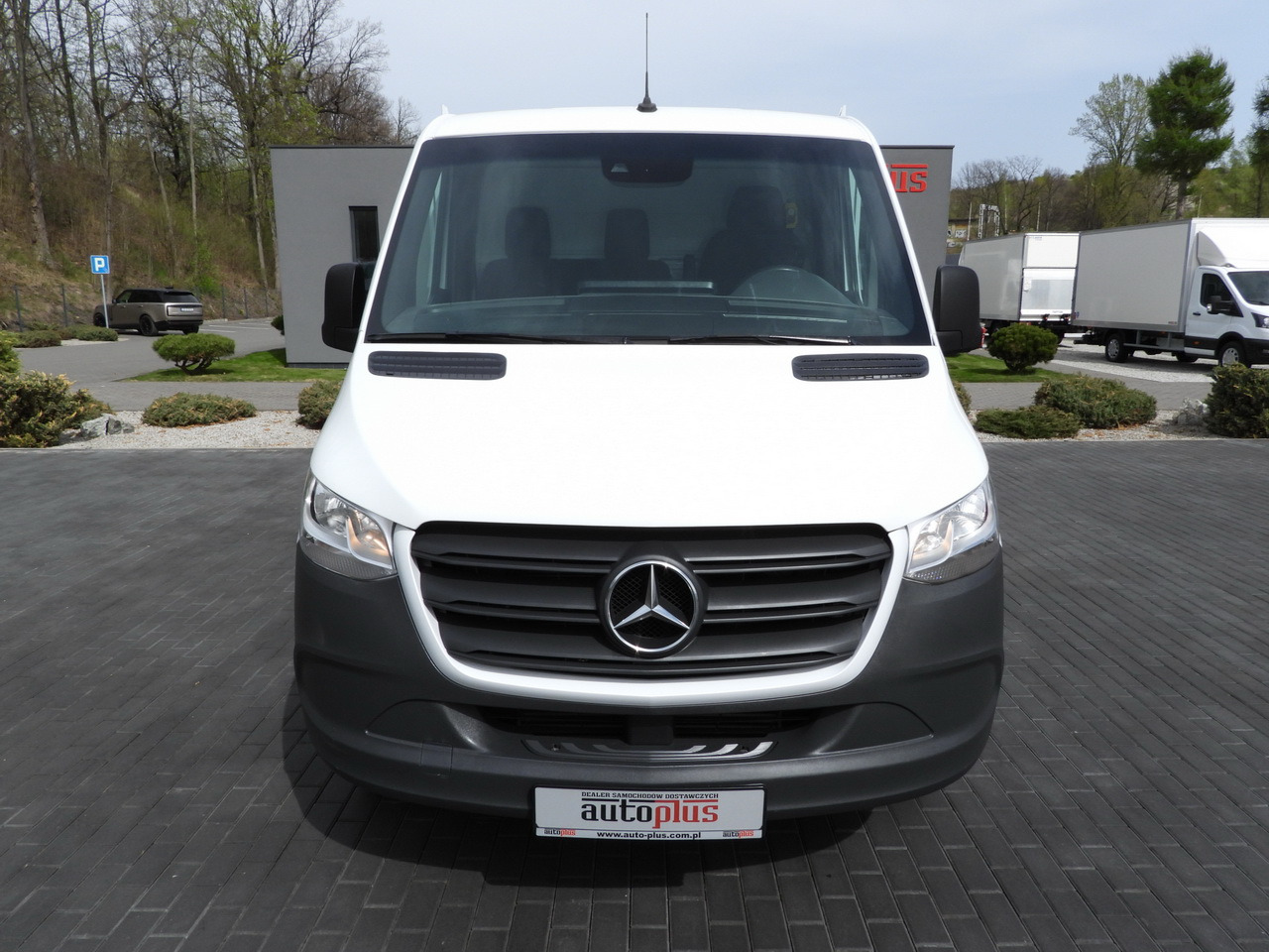 MERCEDES SPRINTER 516 TIPPER CRUISE CONTROL TWIN WHEELS AIR CONDITIONING 160HP - Van jungkit: gambar 5 MERCEDES SPRINTER 516 TIPPER CRUISE CONTROL TWIN WHEELS AIR CONDITIONING 160HP - Van jungkit: gambar 5