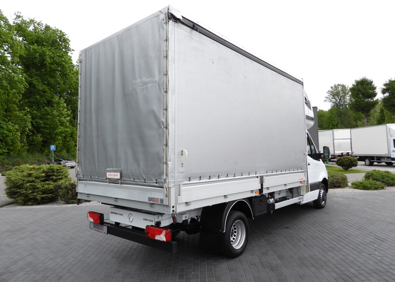 MERCEDES SPRINTER 519 TARPAULIN 8 PALLETS WEBASTO CRUISE CONTROL TWIN WHEELS AIR CONDITIONING 190HP - Van dengan terpal samping: gambar 3 MERCEDES SPRINTER 519 TARPAULIN 8 PALLETS WEBASTO CRUISE CONTROL TWIN WHEELS AIR CONDITIONING 190HP - Van dengan terpal samping: gambar 3