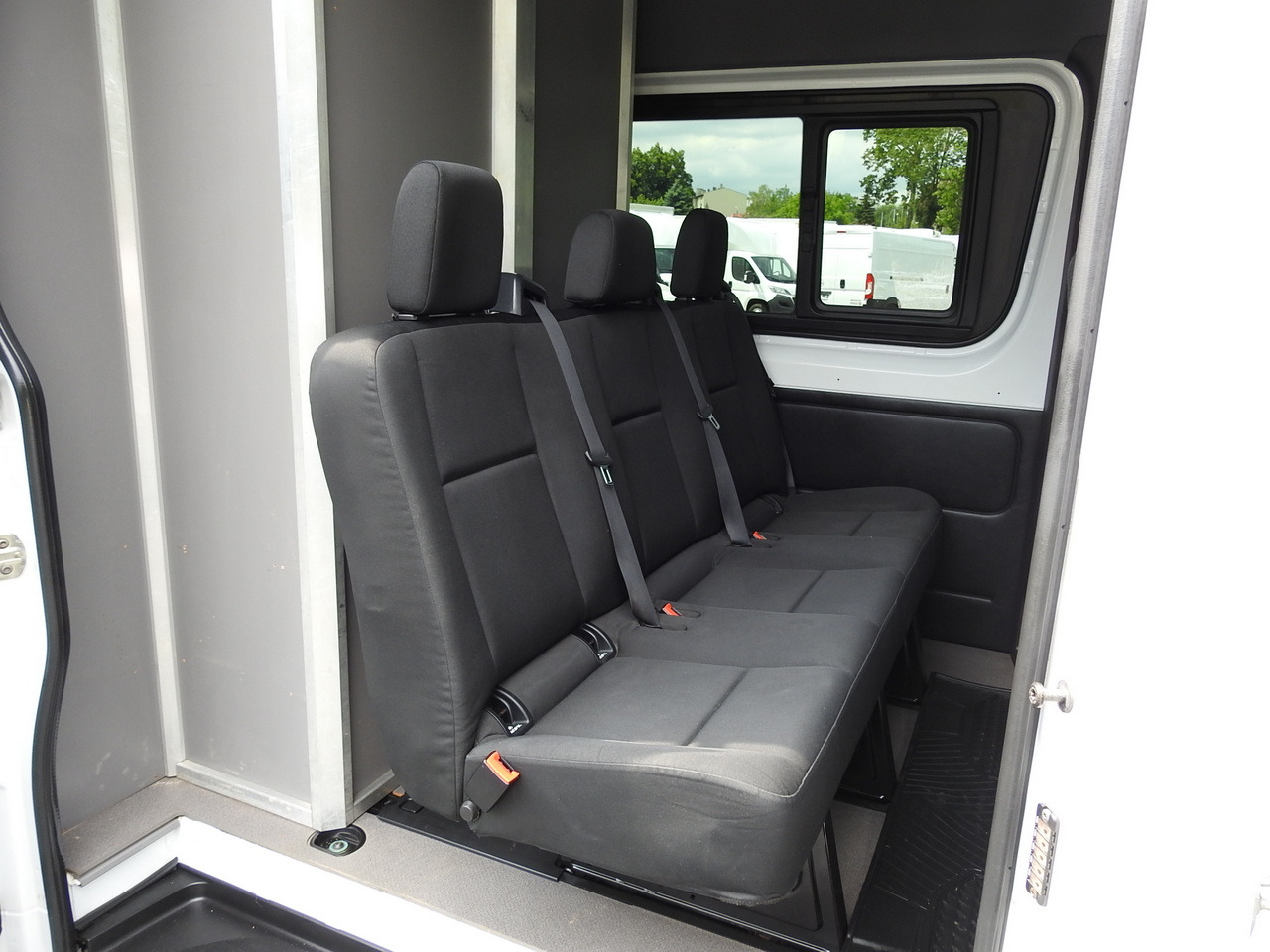 Van panel MERCEDES SPRINTER BOX DELIVERY VAN 5 SEATS CRUISE CONTROL NAVIGATION AIR CONDITIONING AUTOMATIC TRANSMISSION   160HP: gambar 44