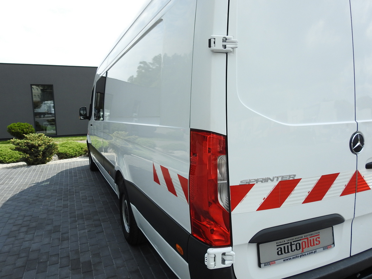 Van panel MERCEDES SPRINTER BOX DELIVERY VAN 5 SEATS CRUISE CONTROL NAVIGATION AIR CONDITIONING AUTOMATIC TRANSMISSION   160HP: gambar 16